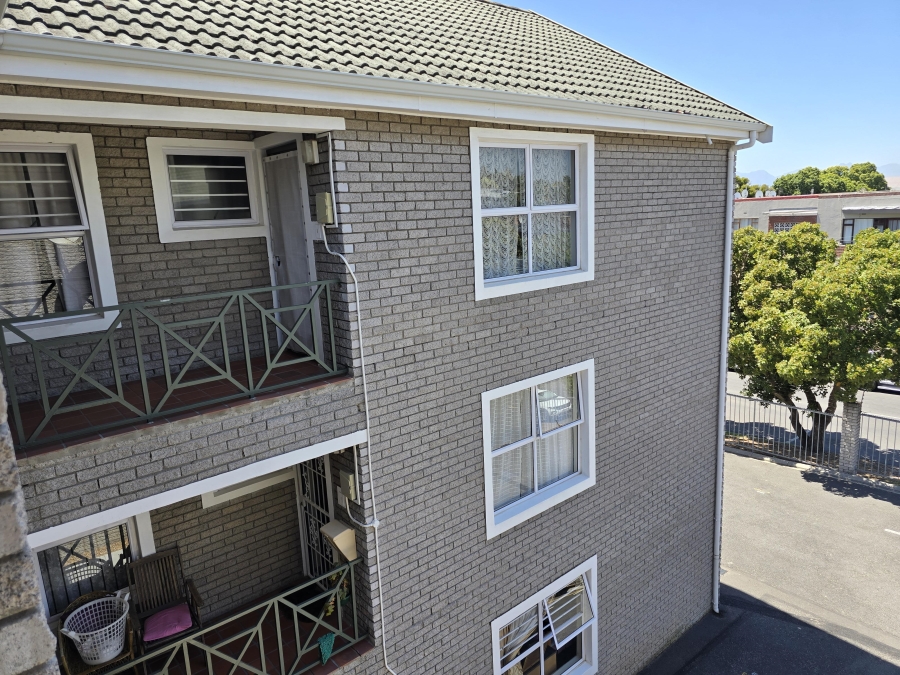 To Let 2 Bedroom Property for Rent in Durbanville Western Cape